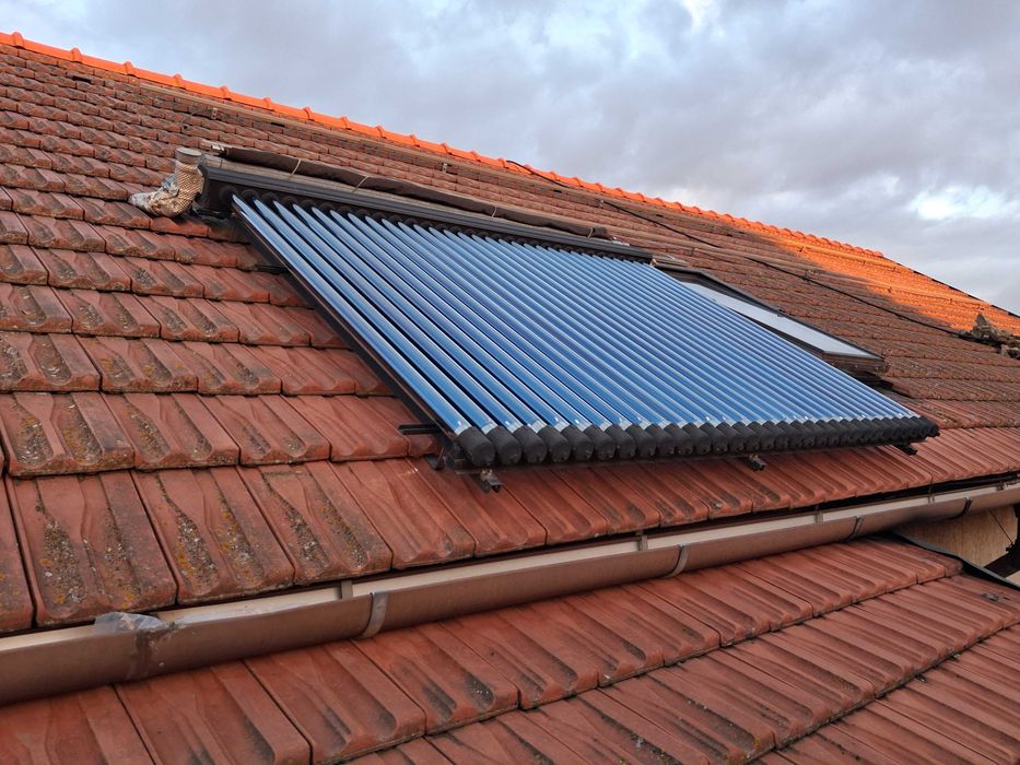 Panou solar termic  presurizat  cu 30 tuburi Westech,complet