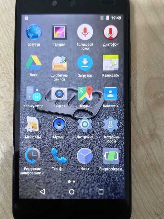 Продам телефон micromax