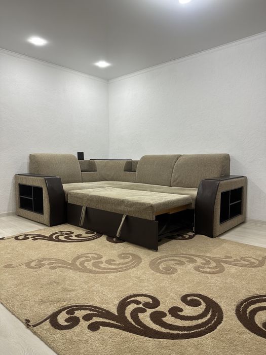 Сдам 2х комнатную Квартиру Посутчно