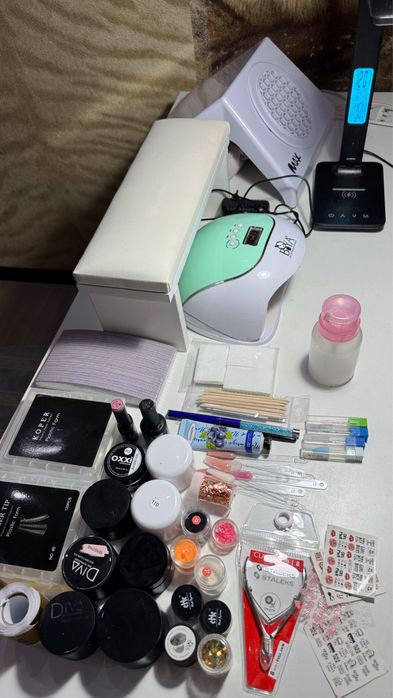 Продам все для маникюра