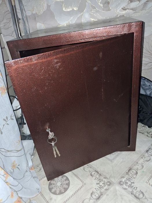 Продам сейф срчоно