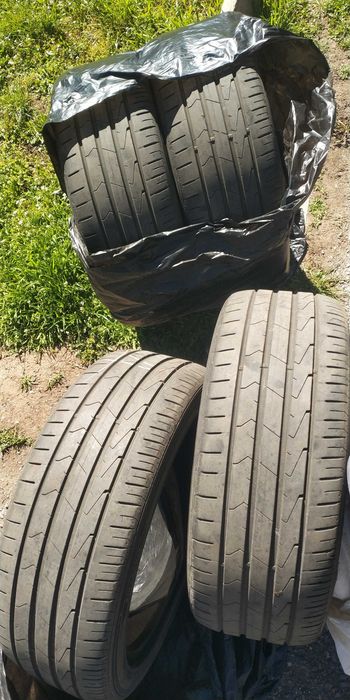 Гуми 215 45 17 Hankook