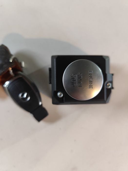 Гълтач с ключ Mercedes S500 W221