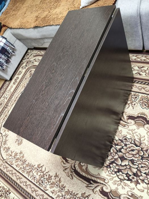 Срочно продам стол книжка