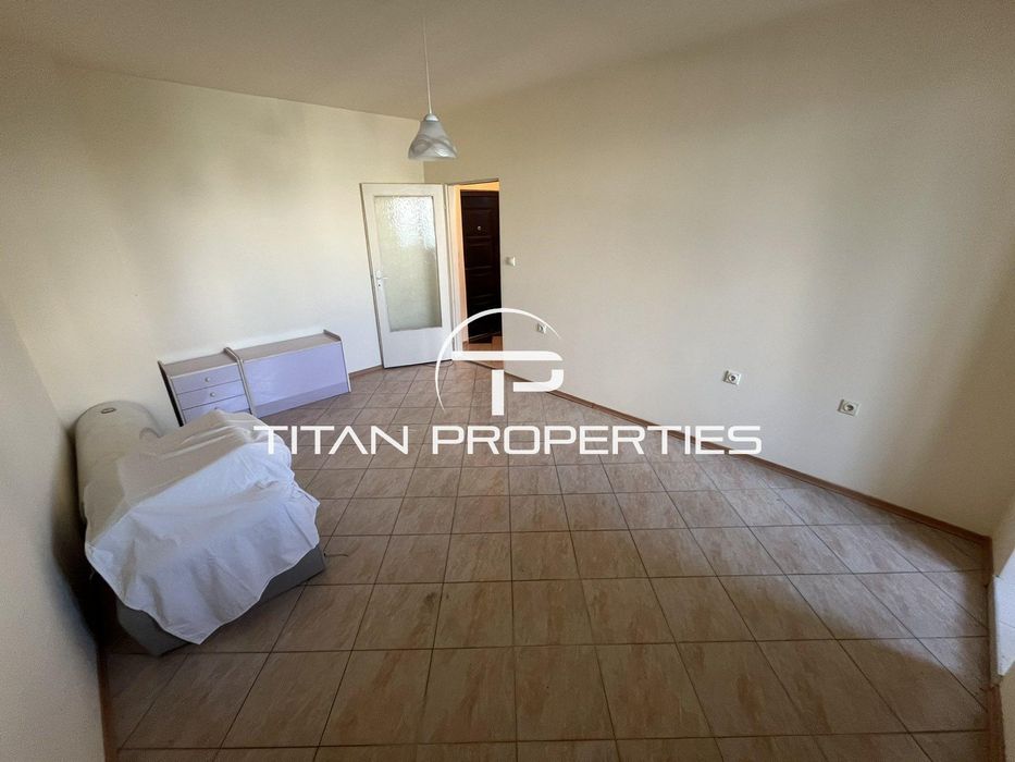 Продава се Едностаен апартамент в Бургас, Меден рудник - зона В - 42 кв.м за 1679 €/кв.м - Снимка #1