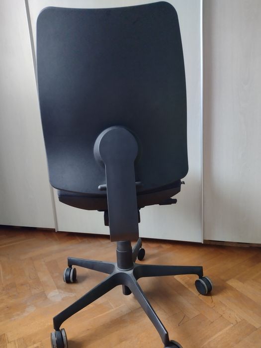 Офис стол с регулируема височина