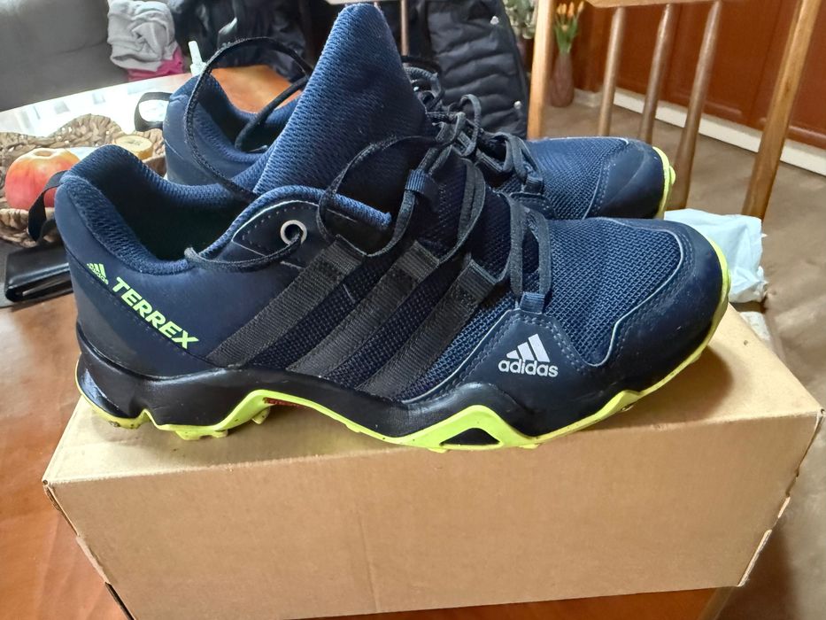 Маратонки скарпини