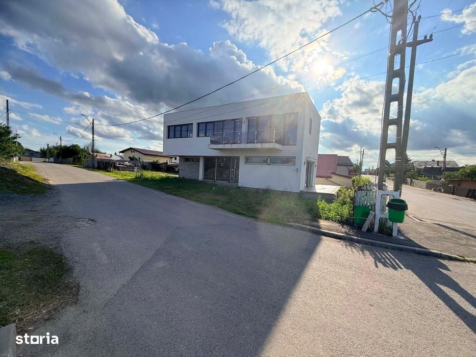 Casă 4 camere -  premium -  Stefanestii de Jos - teren 556 metri