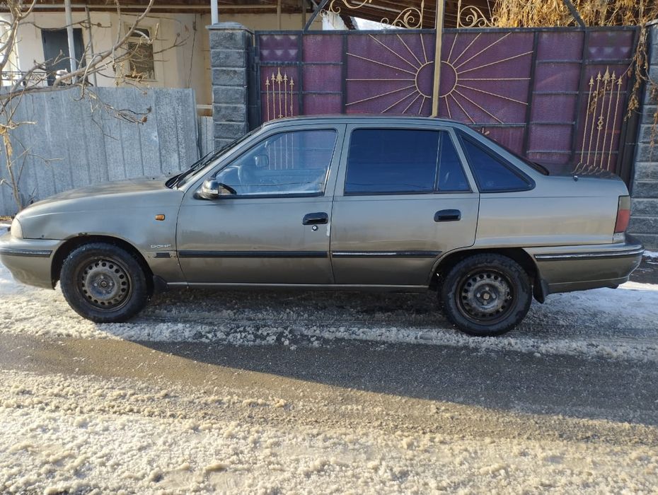 Продам Нексия 1 легенда