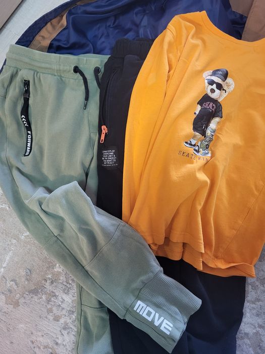 Лот дрехи със зимно яке