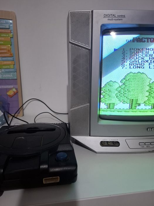 Lot 8casete galbene si o placuta pt. console Terminator famiclone