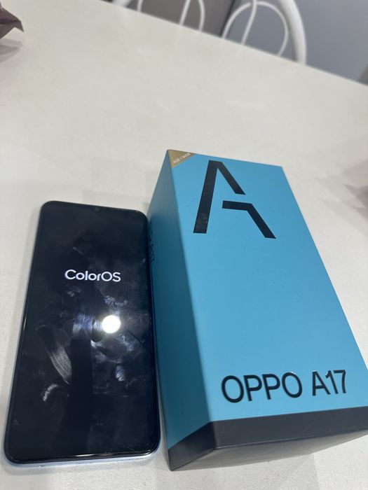 Смартфон Oppo A17
