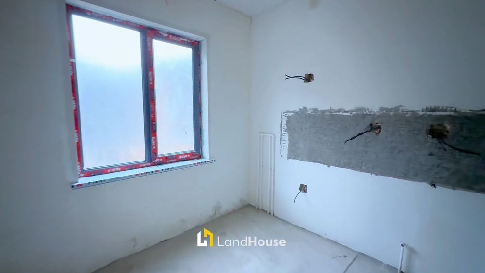 Срочно 3 хона + - 70квм Урикзор Резиденс