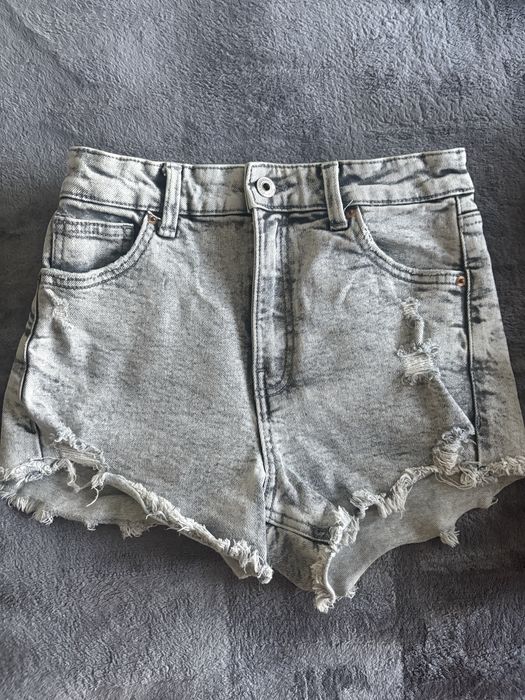 Къси дънкови панталони Bershka