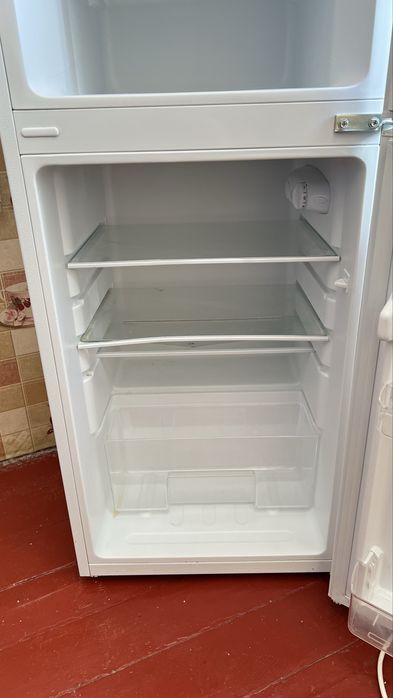 Холодильник LEADBROS  б/у