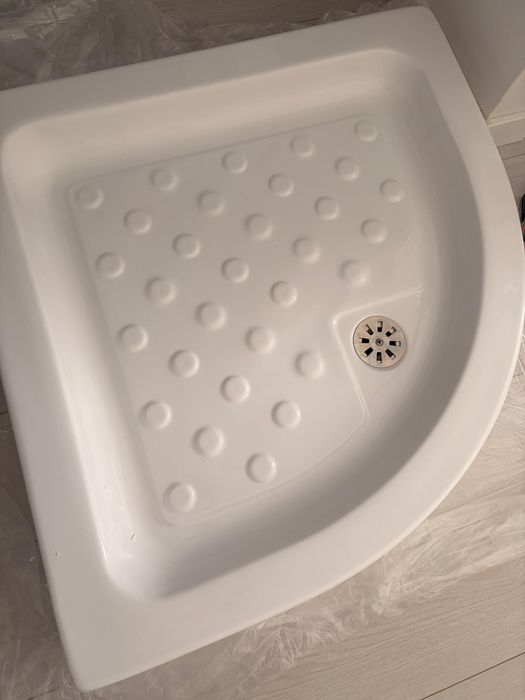 Cadita de baie semirotunda 80x80cm