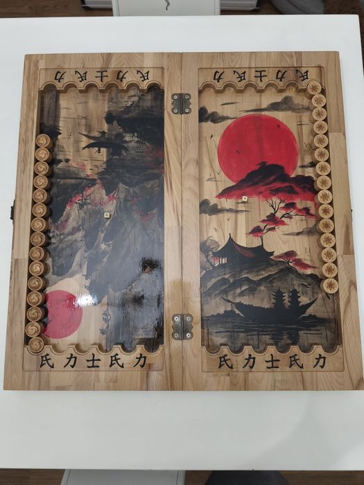 Нарды , резные , в единичном экземпляре