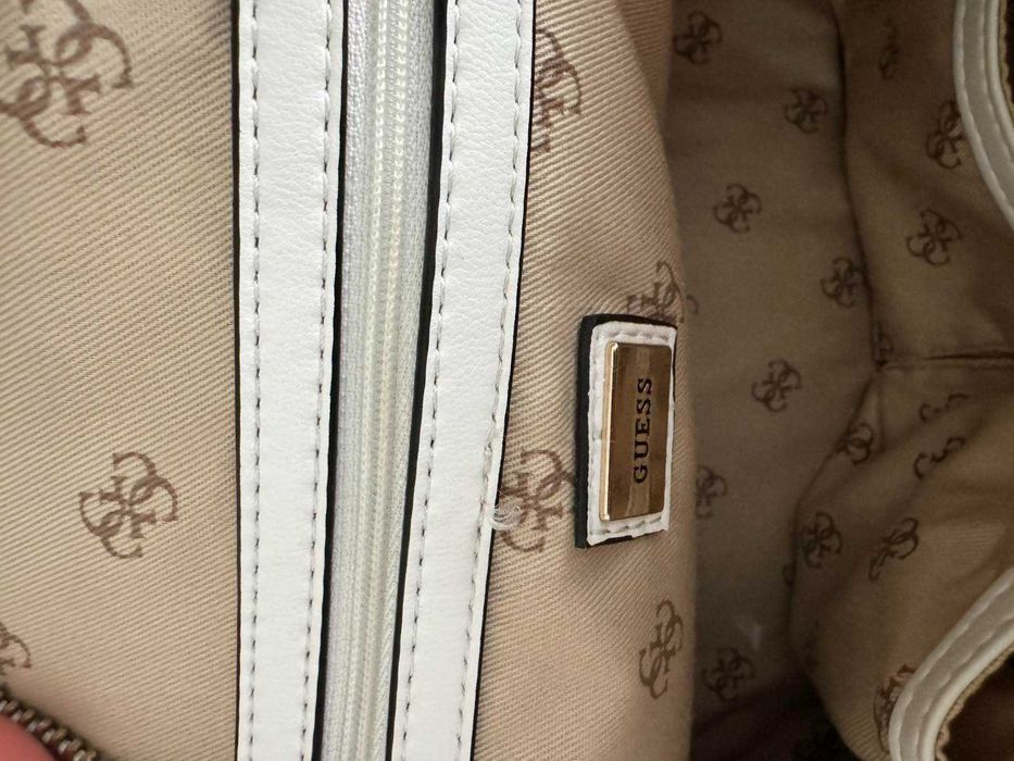 Раничка многоцветна Guess