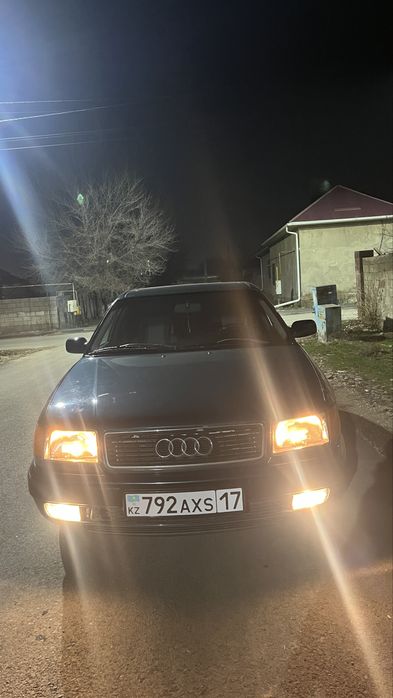 Ауди 100 срочно сатылады