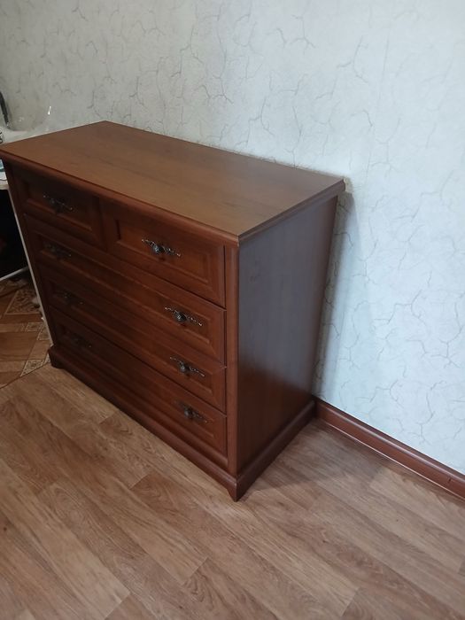 продам комод в хорошем состоянии