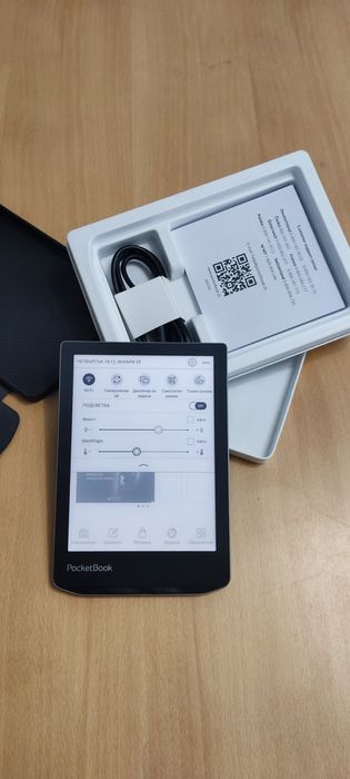 Електронен четец PocketBook Verse PB629 и калъф