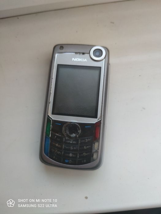 Nokia 6680 сотилади