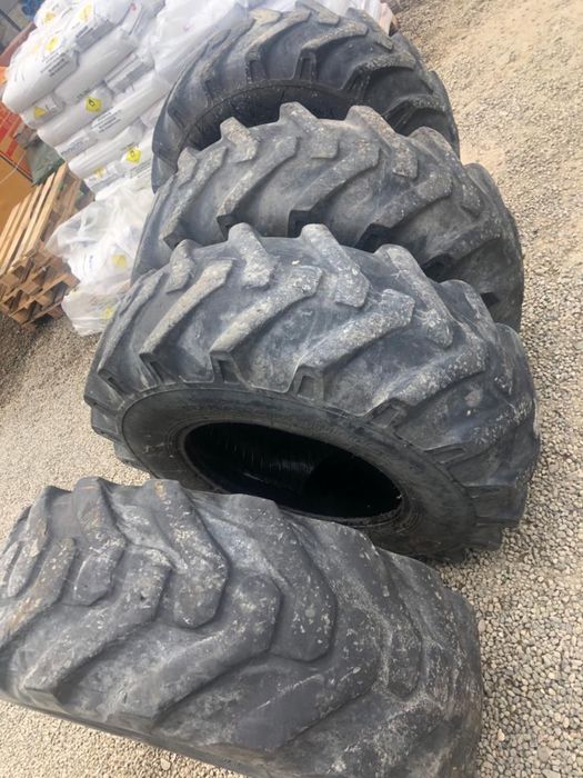 Cauciucuri buldoexcavator 15,5 R  25