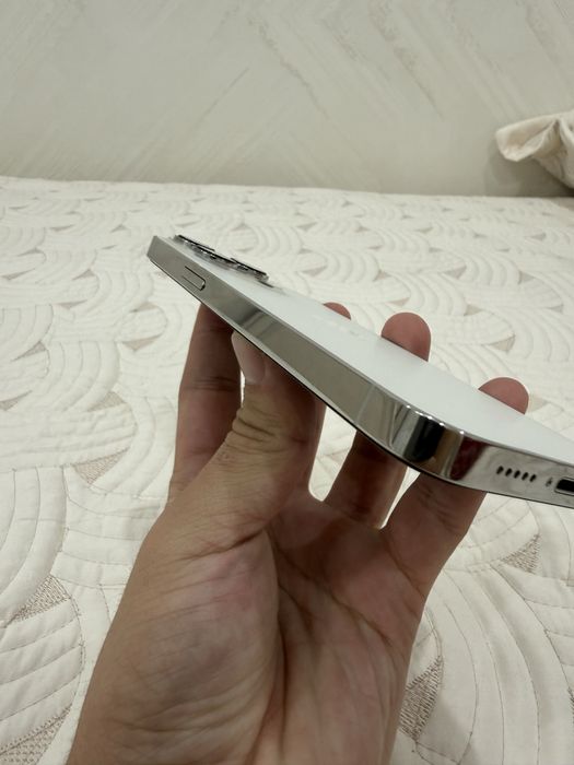 Айфон 13 про в идеальном состояние