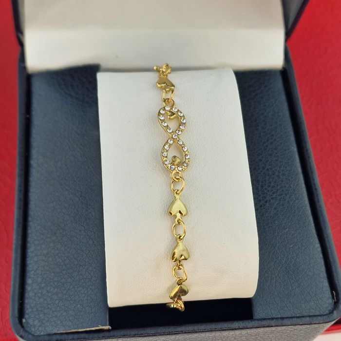 Гривна “Infinity Hearts Gold”