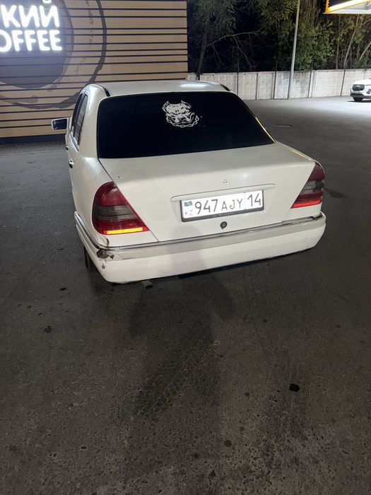 Мерседес w202 C180