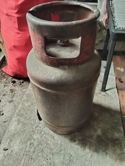 Продам газ балон