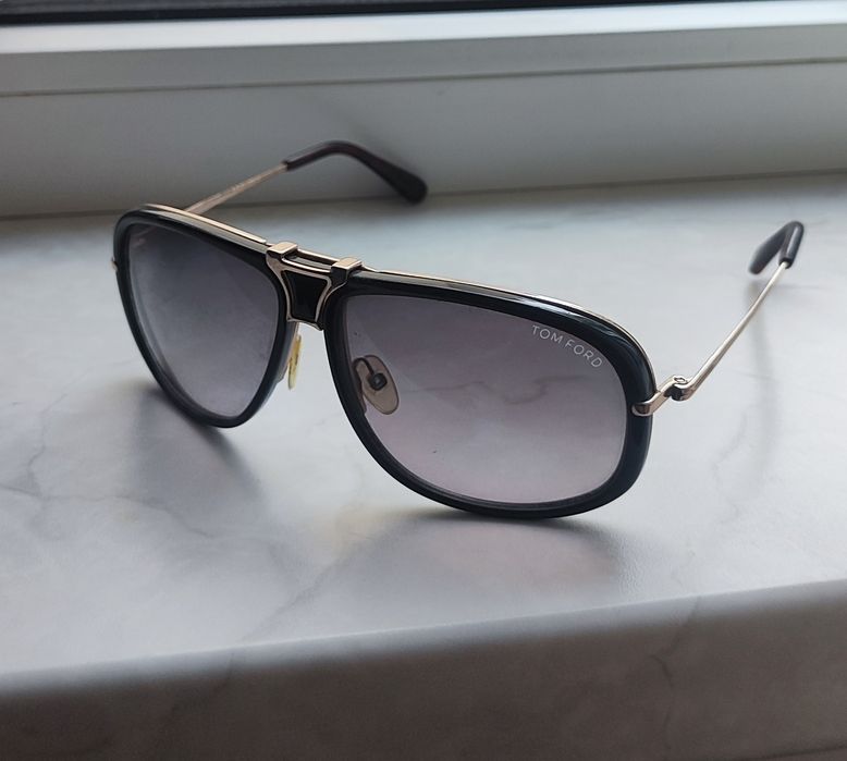 Солнцезащитные очки Tom Ford Robbie