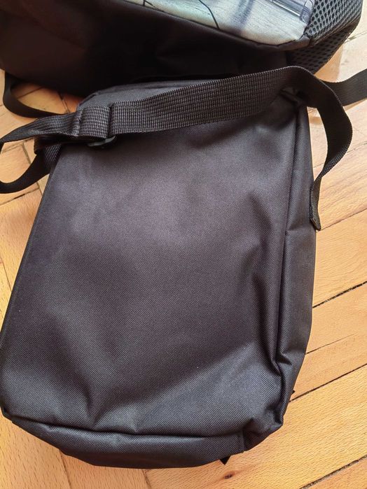 НОВИ раница, чанта за обяд и несесер