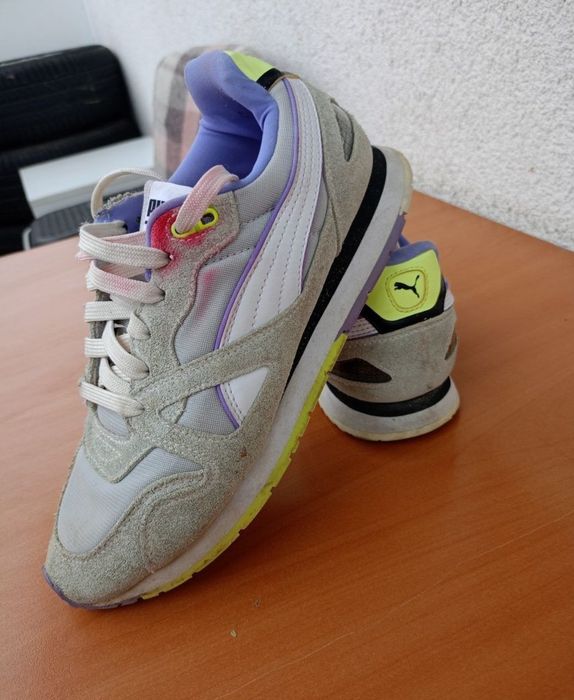 Vând pantofi sport Puma, produs de calitate superioara, mărime 38