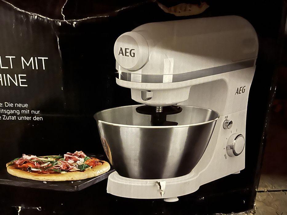 Vand robot de bucatarie Aeg 800w