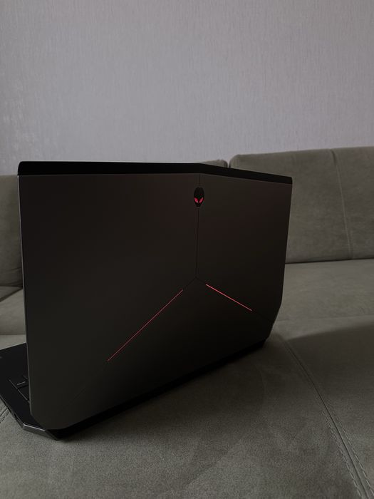 Игровой сенсорный ноутбук Alienware 17