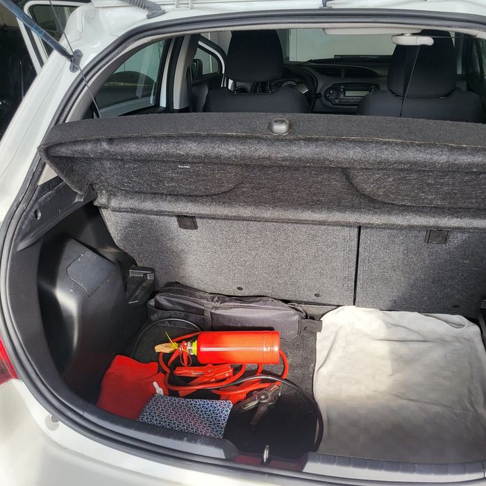 Тойота Ярис 2017