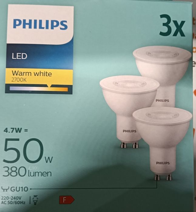 4 pachete Spoturi LED Philips GU10, 4.7W (corespondent 50W), Lumină Caldă - Pachet 3 unități/cutie