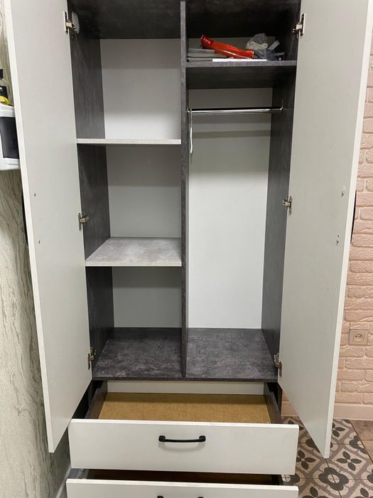 Шкаф сатылады бу.