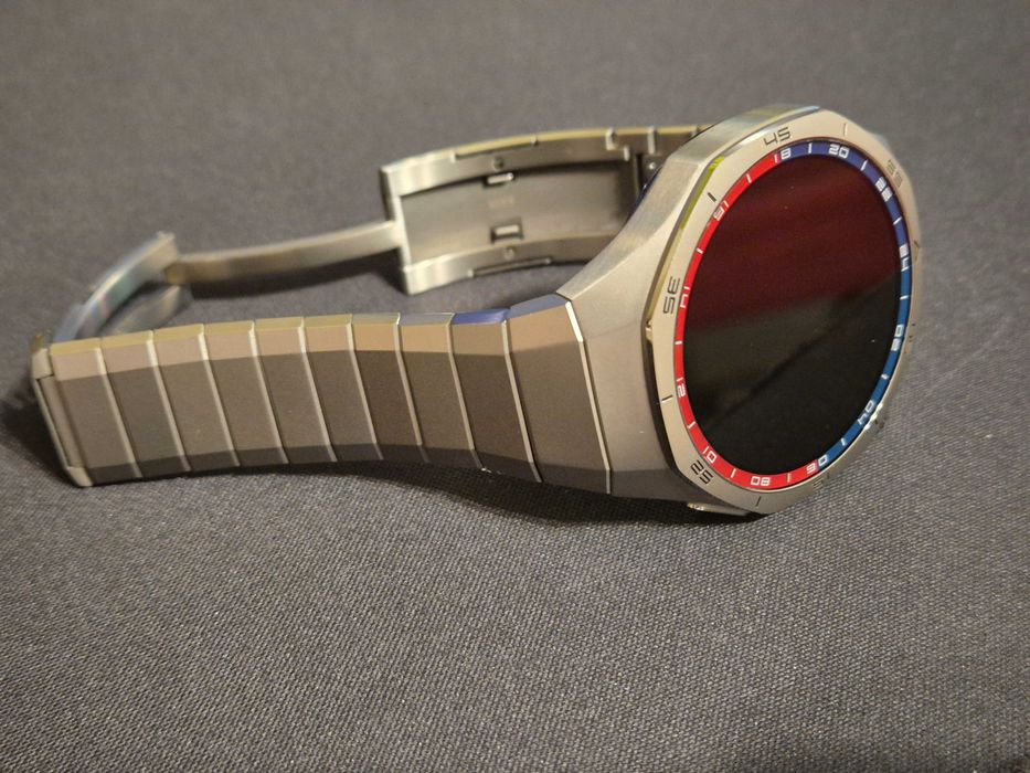Huawei Watch GT 5 Pro Titanium  Garantie aprilie 2027