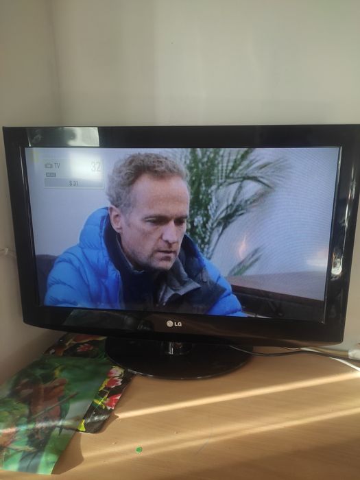 Lg телевизор  Ж/К
