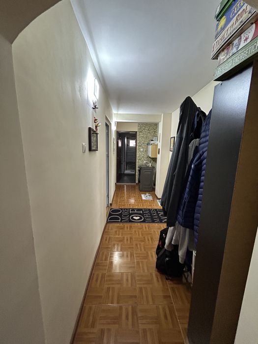 Vand apartament 4 camere Balotesti la 500m distanta de DN1