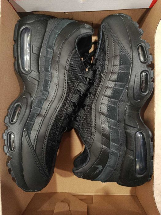Nike - Air Max 95 Essential CI3705 001 номер 39 Оригинал Код 3306