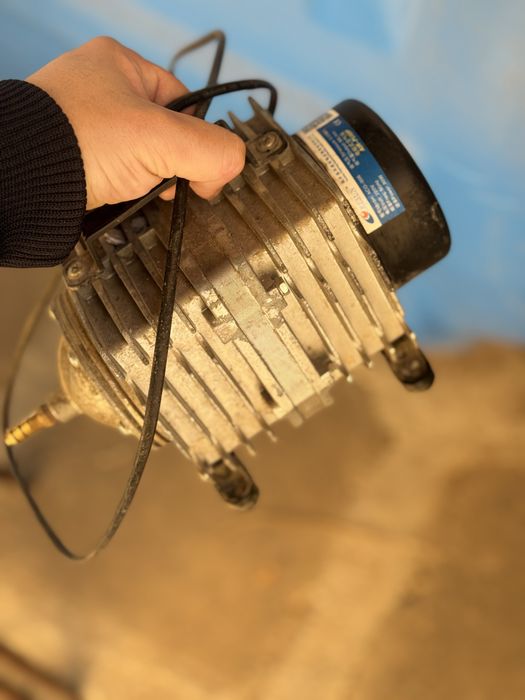 akvarium sotiladi, kislarod matorchasi bilan