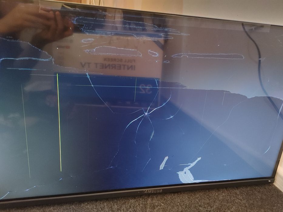 Samsung 32tali telvizor srochna sotiladi