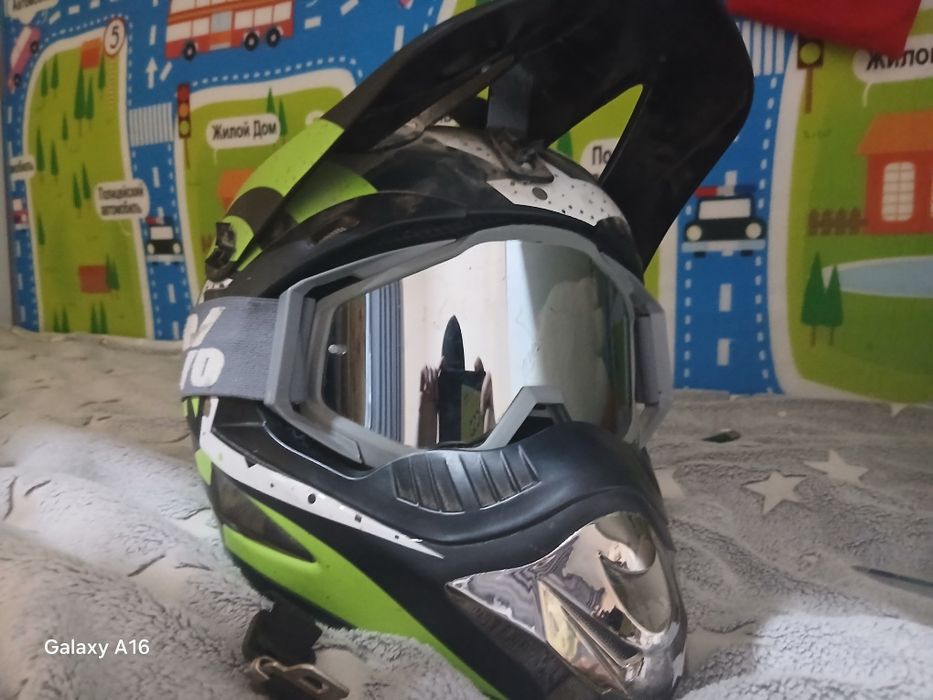 Мото шлем детям СРОЧНО