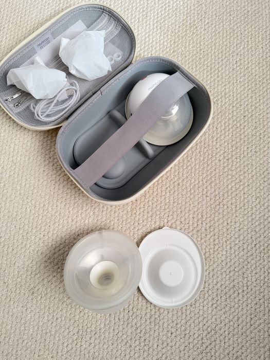 Молокоотсос Momcozy M5
