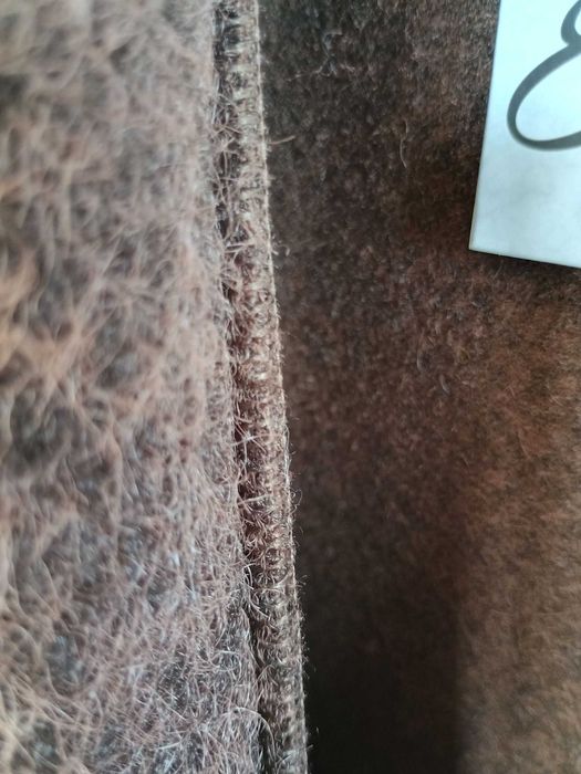 Вълнена кафява жилетка