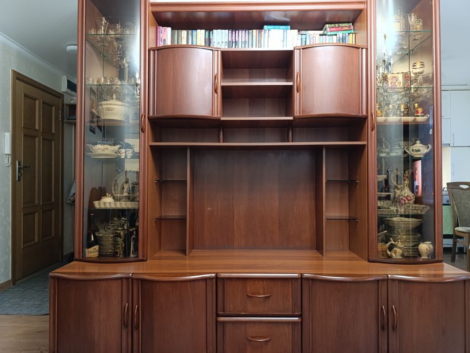 Шкаф для госиной