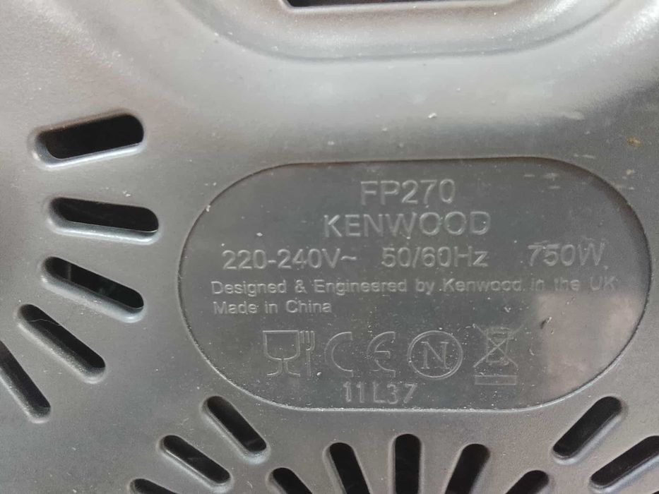 Части от робот Kenwood FP270